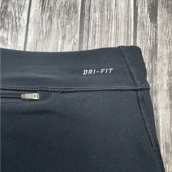 Nike Women's Short Leggings Bermuda Length Dri-Fit M Med Medium Black White - Picture 5 of 11